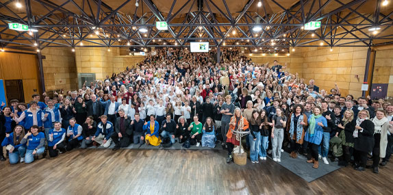Gruppenbild mit Minister Glauber